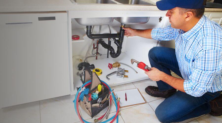 Expert burst pipe repair services in Scotland, IN